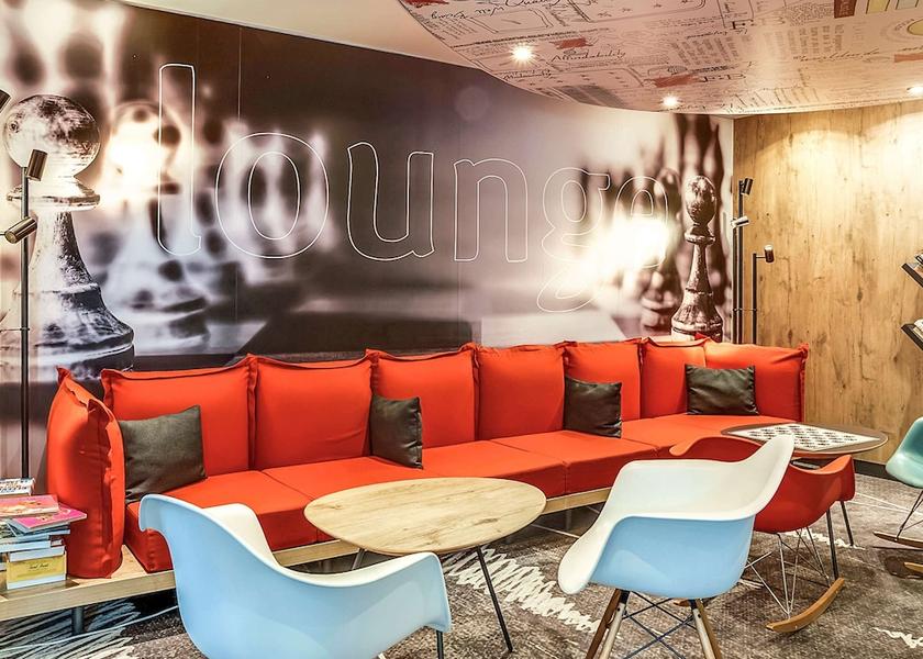 Provence - Alpes - Cote d'Azur Salon-de-Provence Interior Entrance