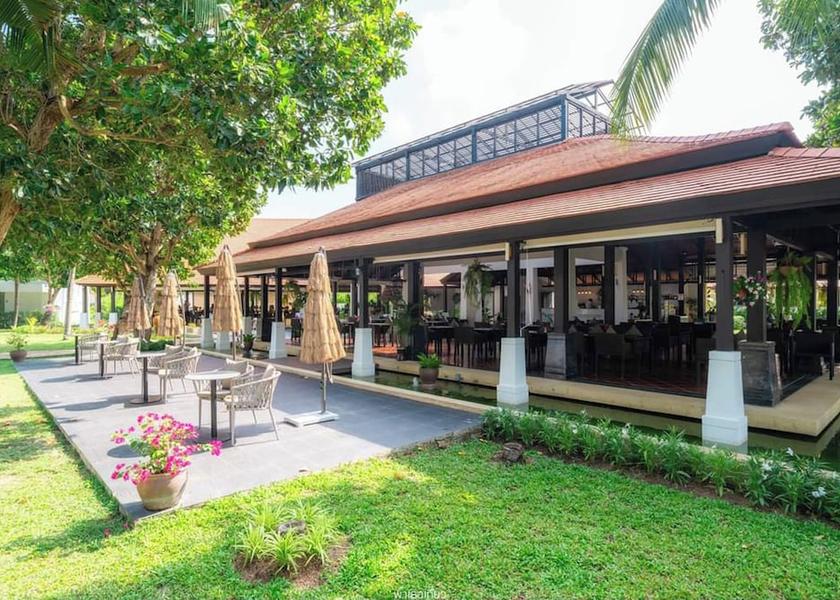 Phuket Province Mai Khao Restaurant