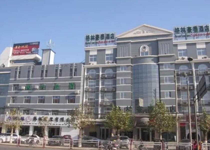 Henan Puyang Facade