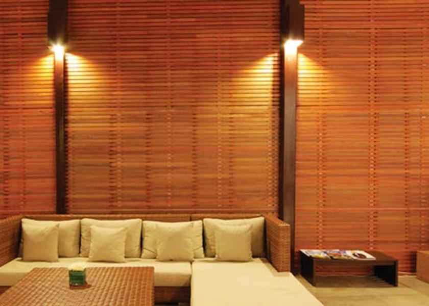Phuket Choeng Thale Lobby