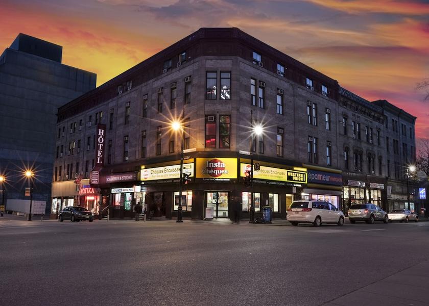 Quebec Montreal Front of property - evening/night