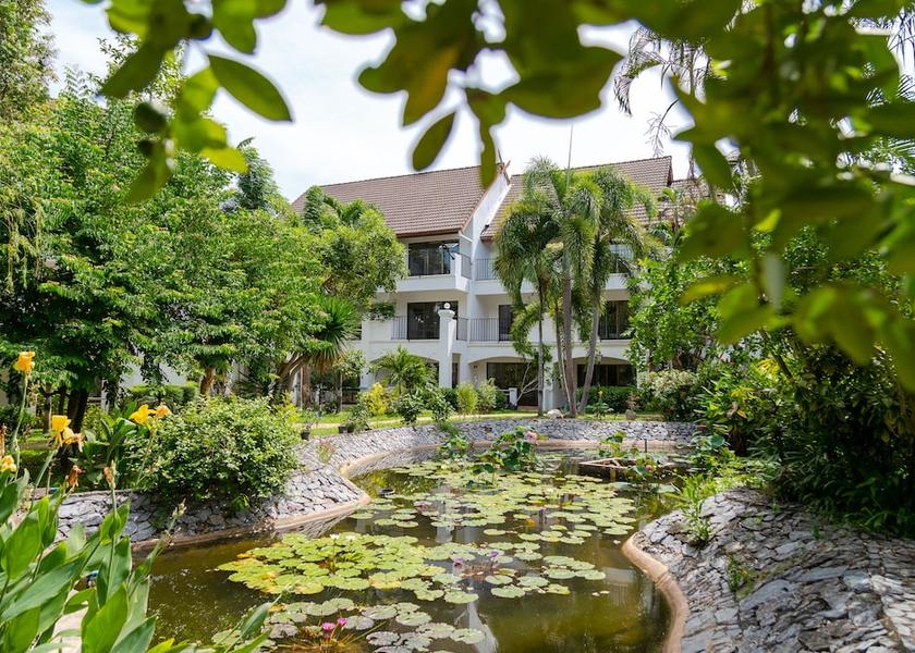 Chonburi Sattahip Exterior Detail