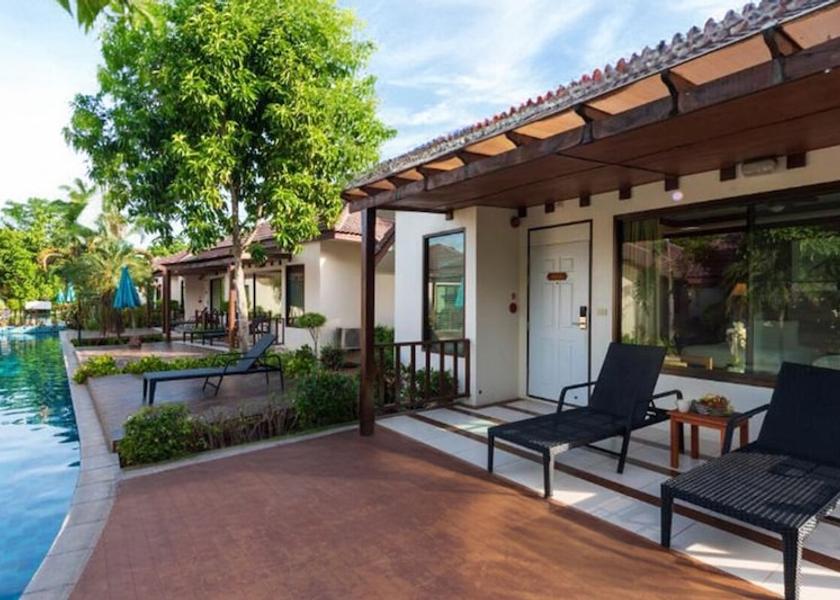 Chonburi Sattahip Exterior Detail