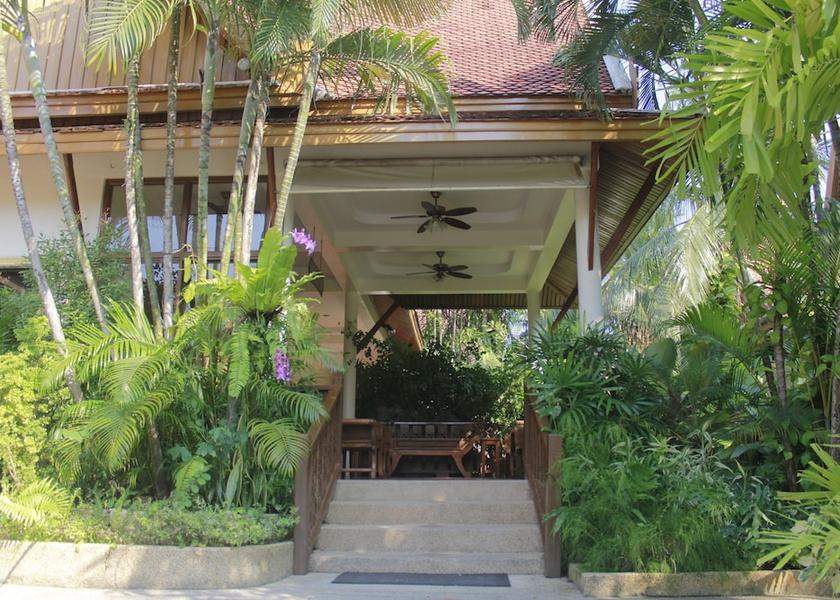 Phuket Choeng Thale Exterior Detail