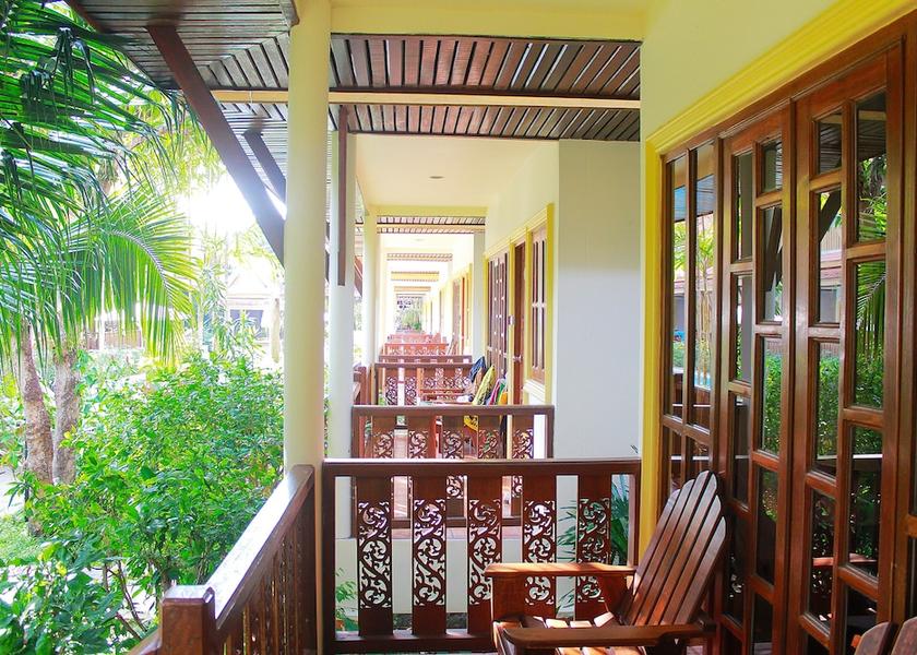 Phuket Choeng Thale Porch