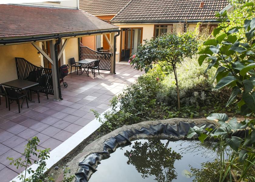 Île-de-France Villejuif Terrace/patio