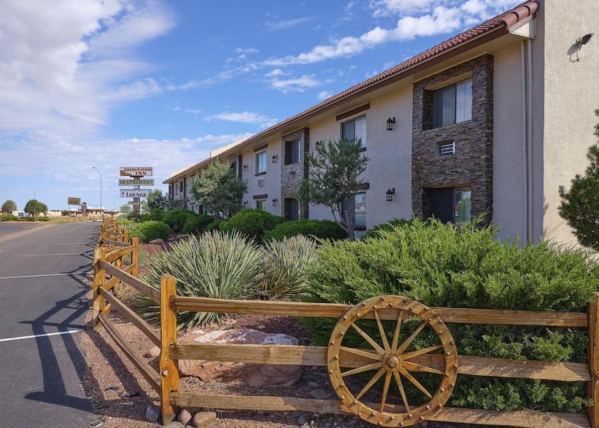 Arizona Williams Front of property