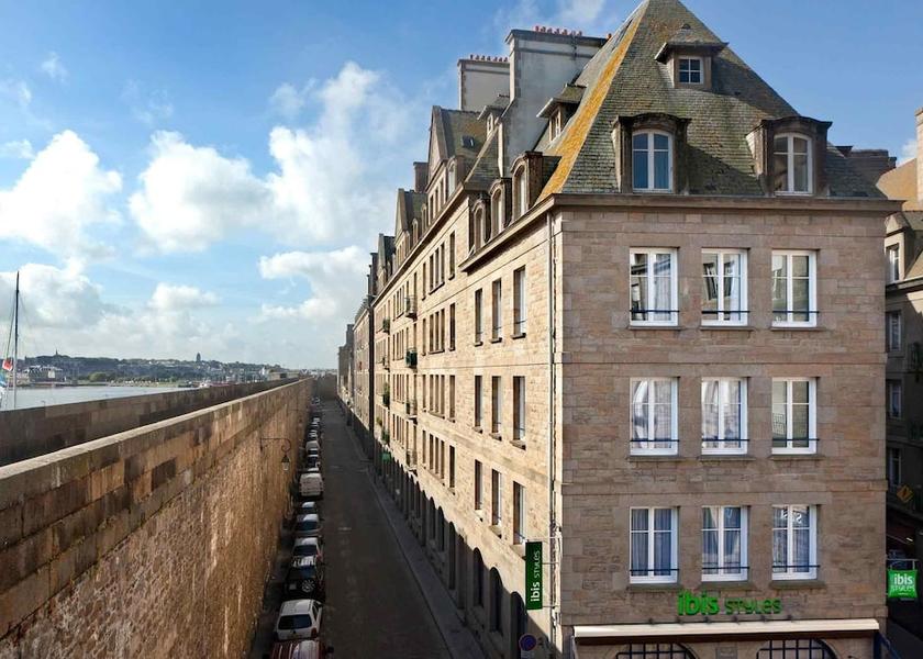 Brittany Saint-Malo Facade