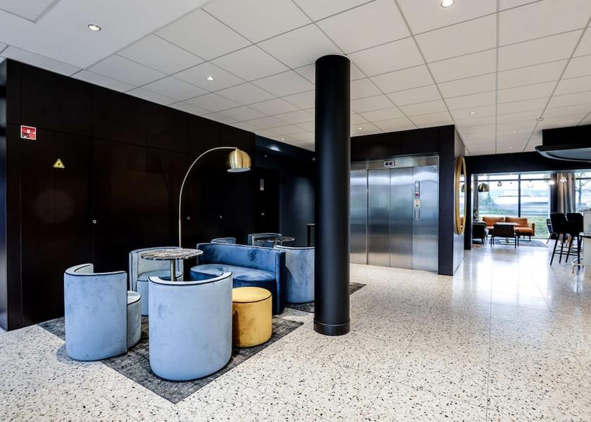 Brittany Rennes Lobby