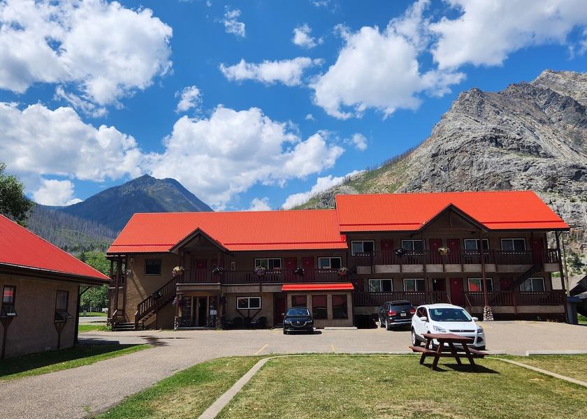 Alberta Waterton Park Exterior