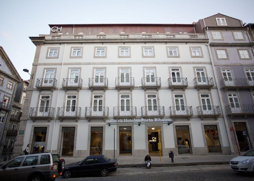 Porto Porto Front of property