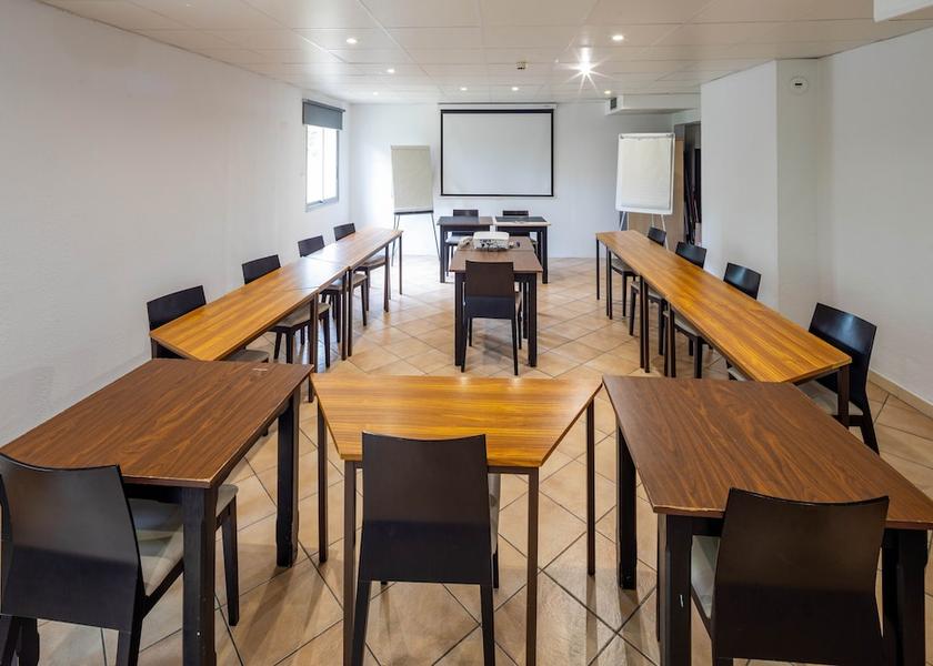 Provence-Alpes-Côte d'Azur Aubagne Meeting facility