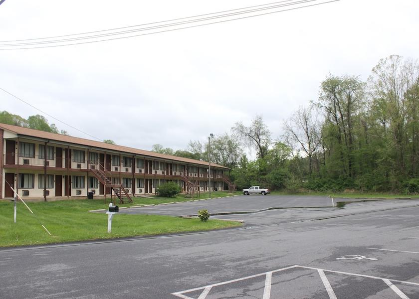 North Carolina Winston-Salem Exterior Detail