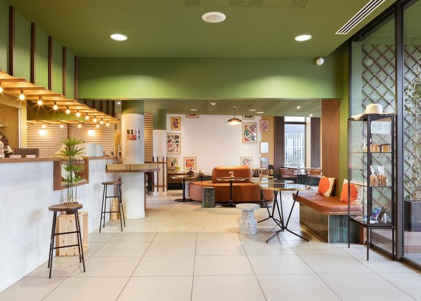 Île-de-France Saint-Cyr-l'Ecole Reception
