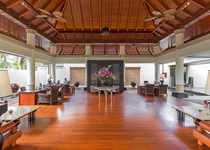 Phuket Choeng Thale Lobby