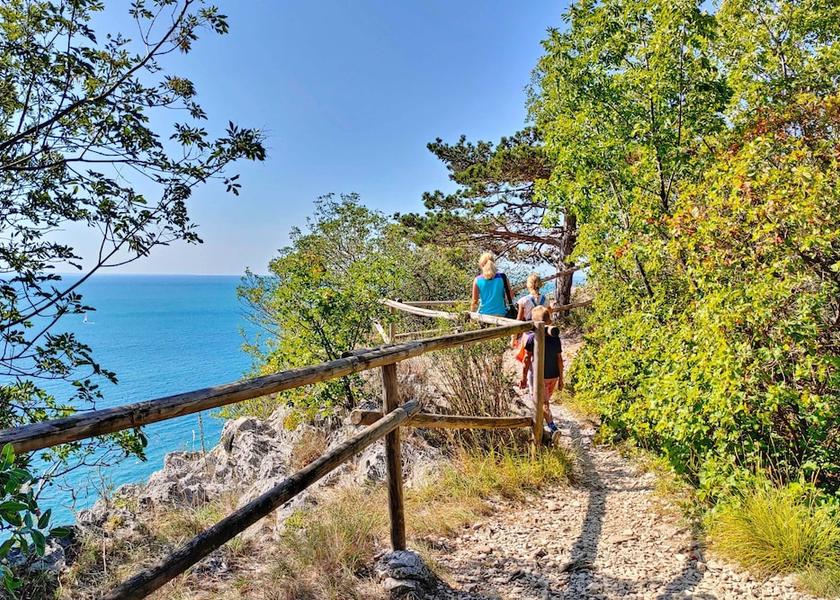 Friuli-Venezia Giulia Duino-Aurisina Property Grounds