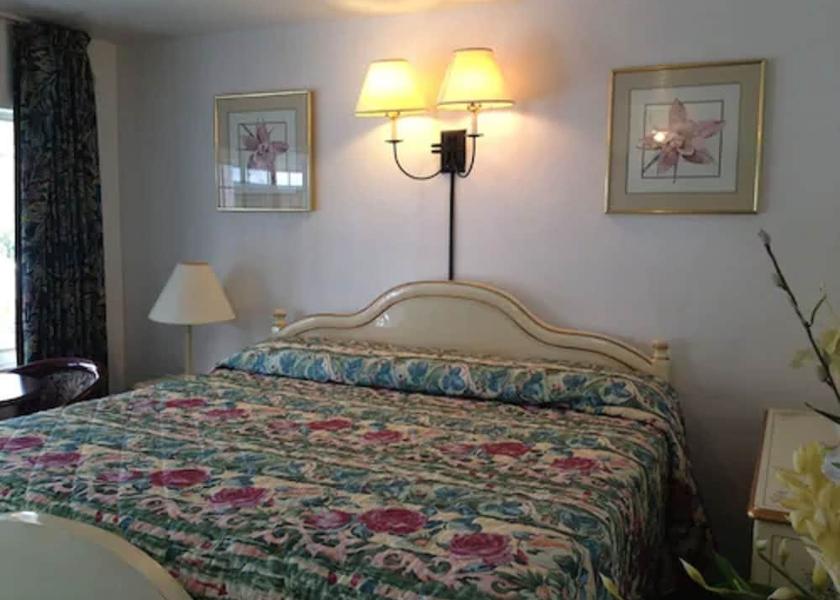 Florida Titusville Room