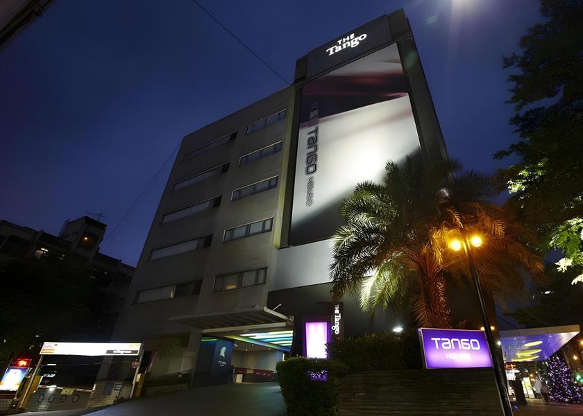  Taipei Hotel Exterior