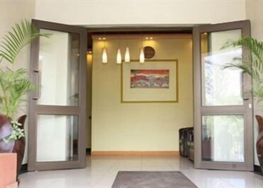  Nairobi Entrance
