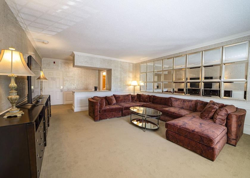 Ohio Warren Living Area