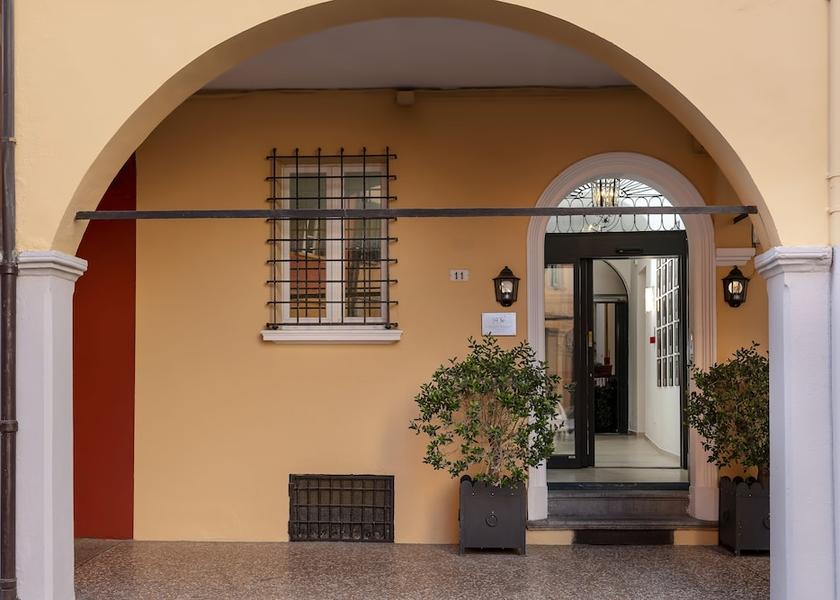 Emilia-Romagna Bologna Entrance