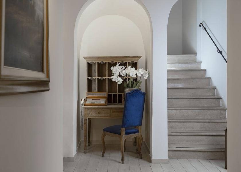 Emilia-Romagna Bologna Interior Entrance