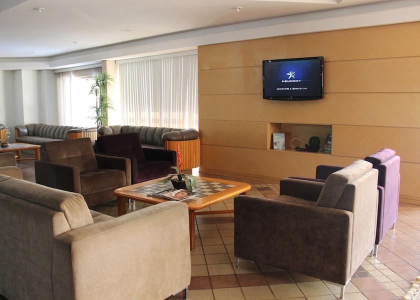 Paraná Foz do Iguaçu Lobby sitting area