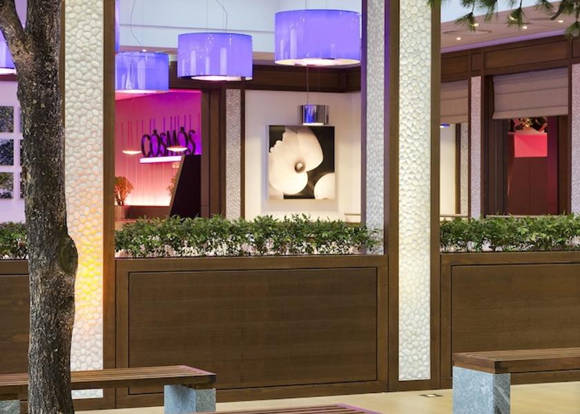 Grand Est Ribeauvillé Lobby