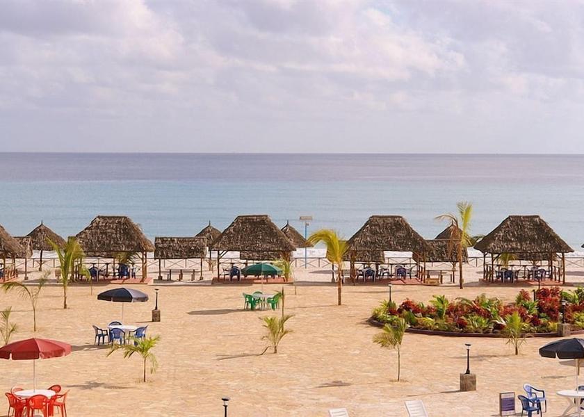  Dar es Salaam Beach