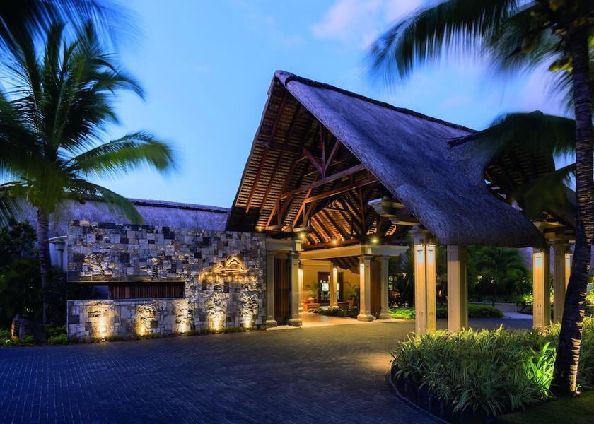 Rivière Noire Le Morne Interior entrance