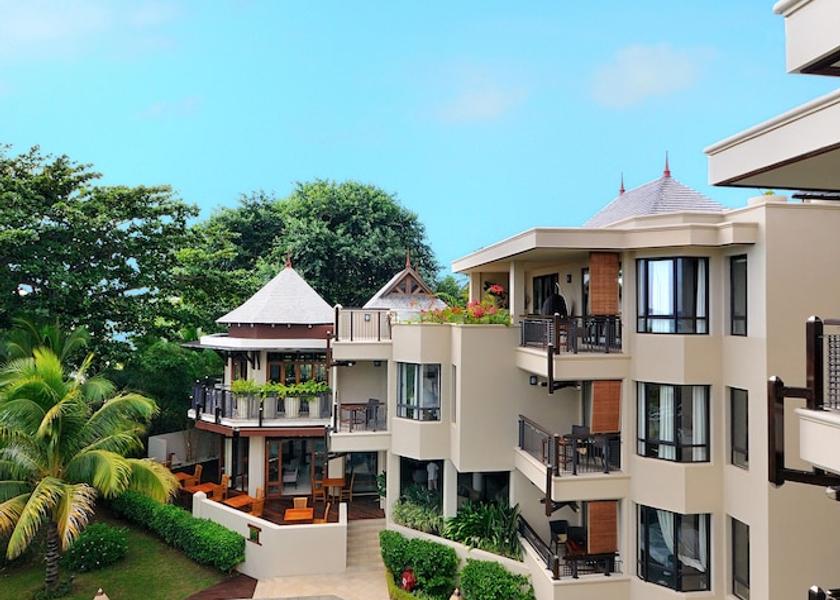  Trou aux Biches Pool