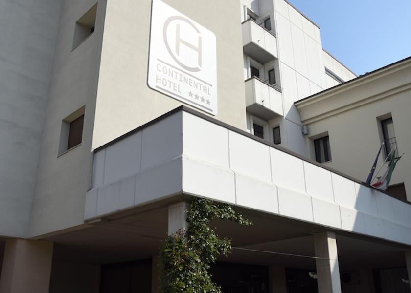 Lombardy Roncadelle Exterior Detail