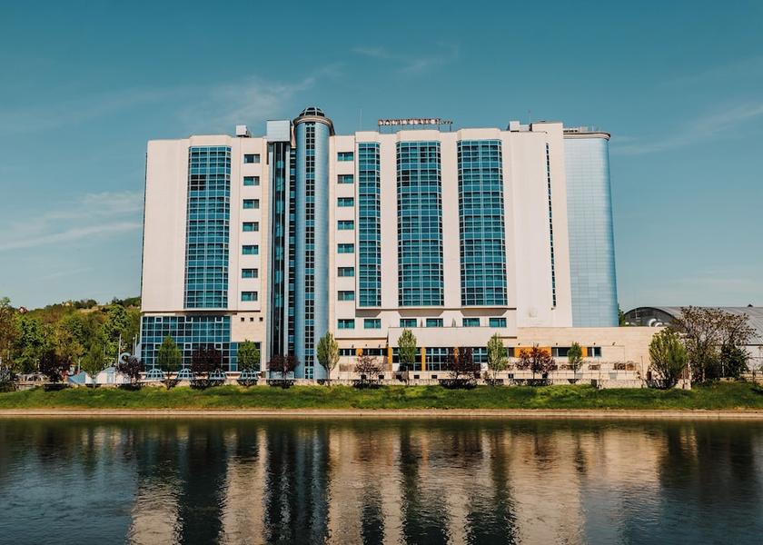  Oradea Exterior Detail