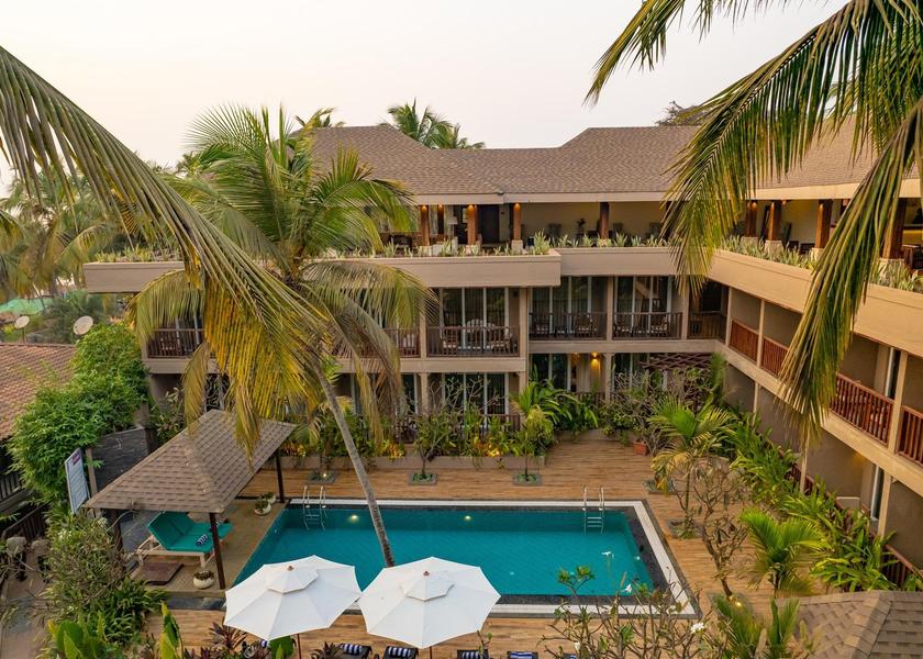 Goa Mandrem Swimming pool