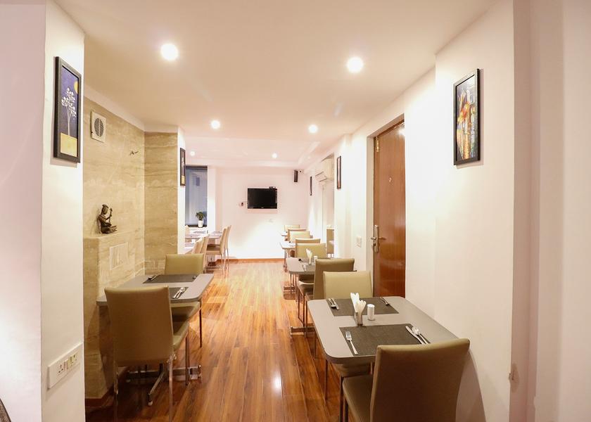Maharashtra Pune Food & Dining