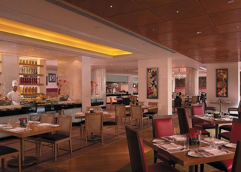 Delhi Delhi Food & Dining