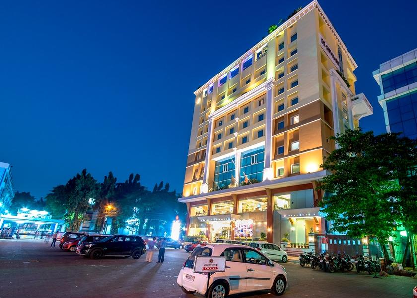 West Bengal Kolkata Hotel Exterior