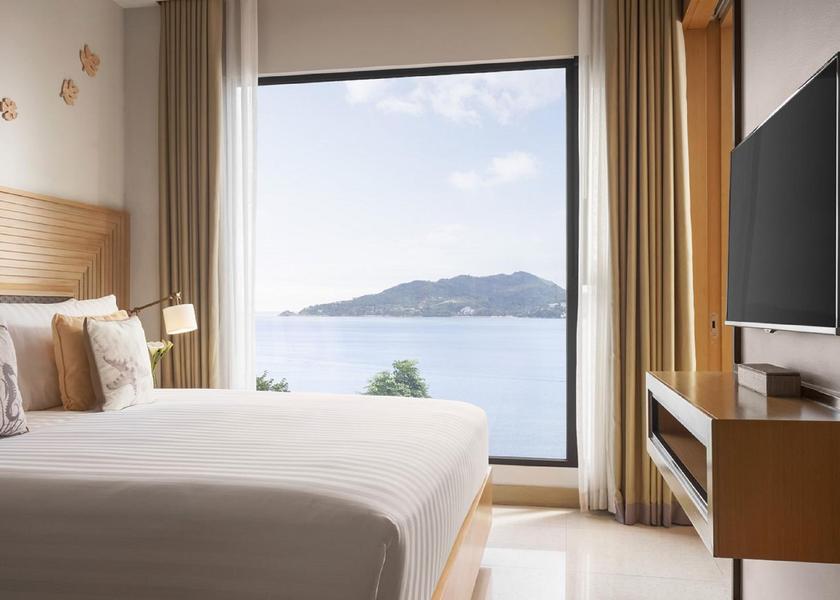 Phuket Patong One Bedroom Suite Ocean View Coral Lounge
