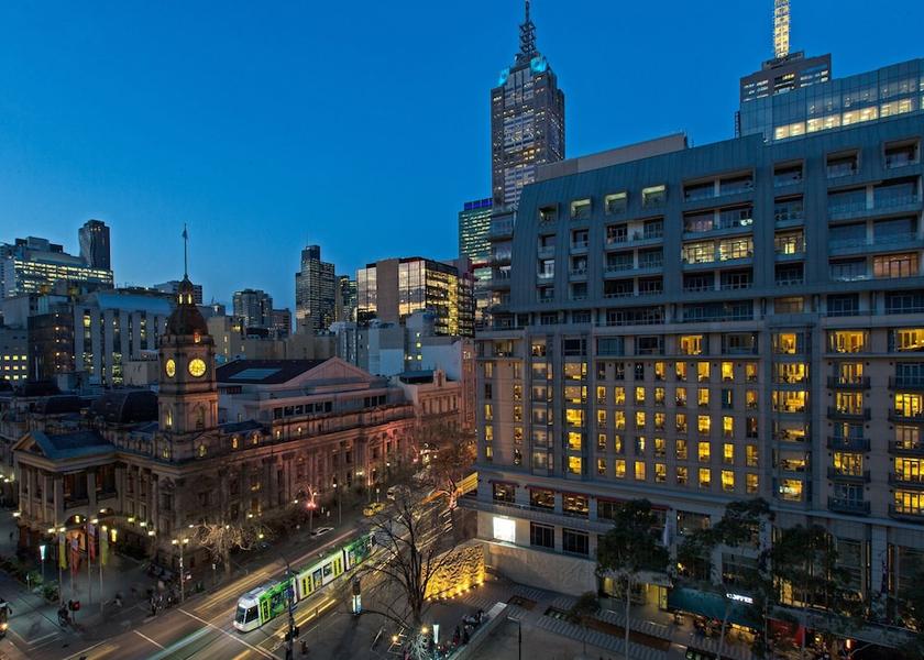 Victoria Melbourne Exterior