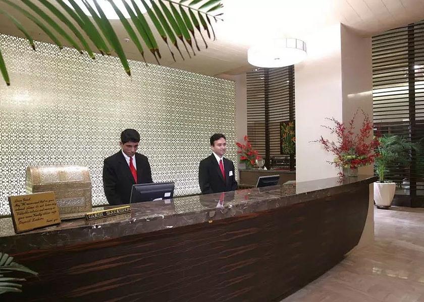 Maharashtra Mumbai Public Areas
