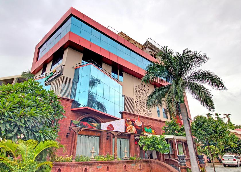 Maharashtra Pune Hotel Exterior