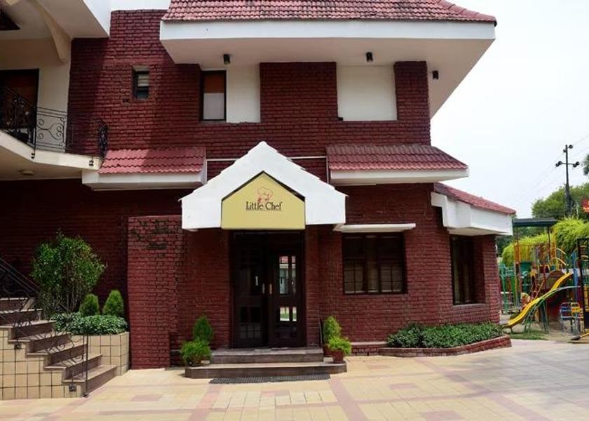 Uttar Pradesh Kanpur Hotel Exterior