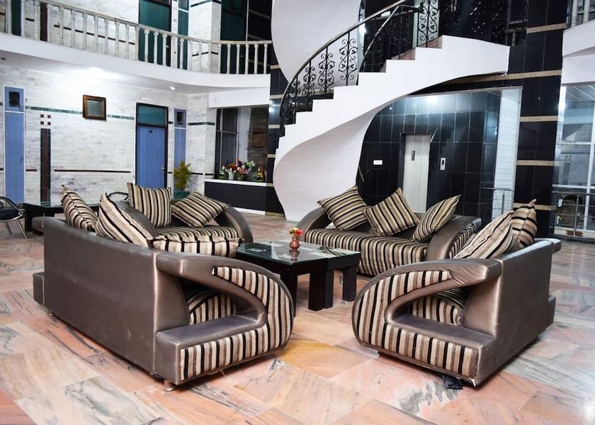 Himachal Pradesh Dalhousie Lobby sitting area