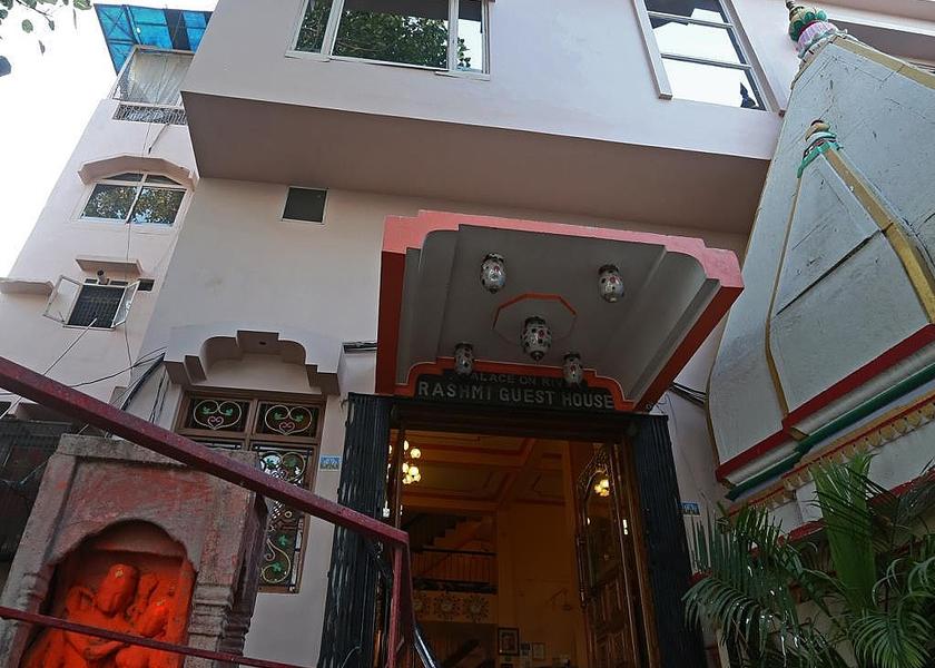 Uttar Pradesh Varanasi Exterior view