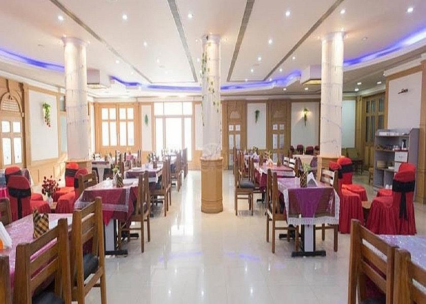 Uttar Pradesh Varanasi Food & Dining