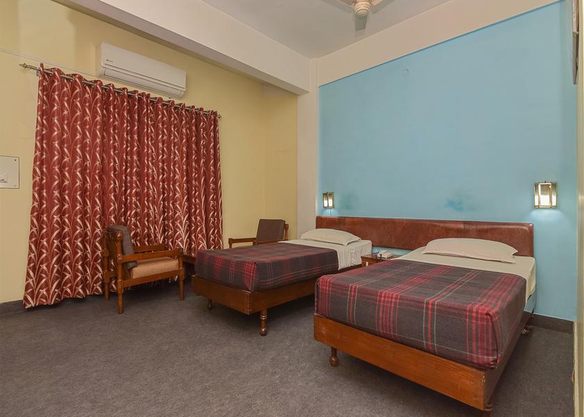 Uttar Pradesh Varanasi Deluxe Room