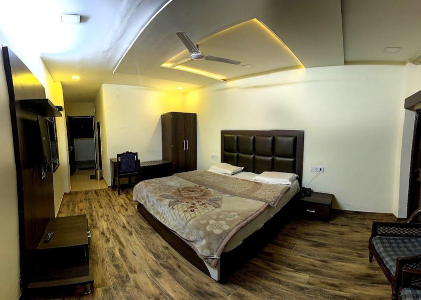 Himachal Pradesh Khajjiar Room