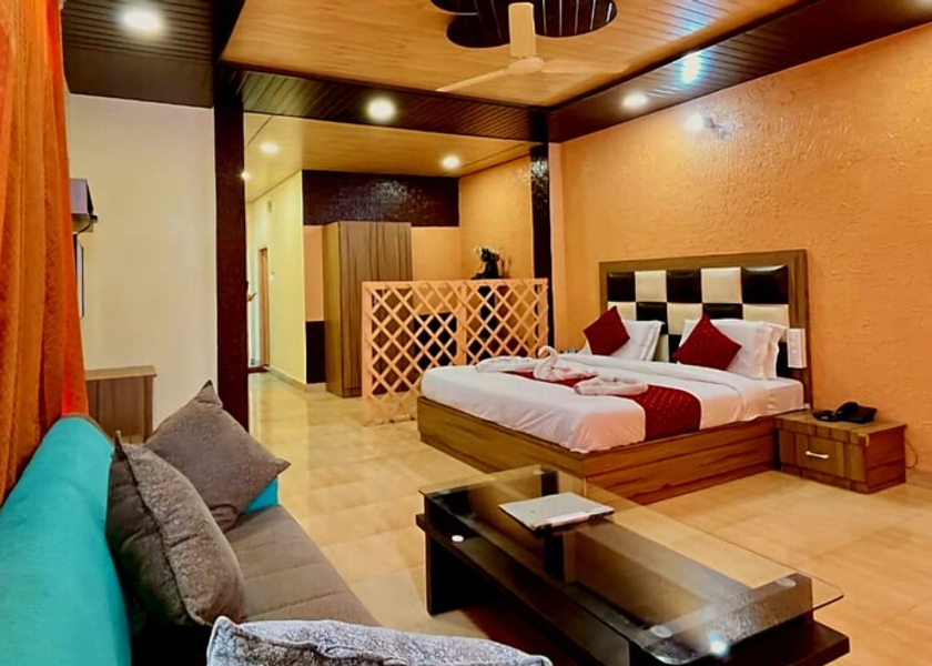Himachal Pradesh Khajjiar Super Deluxe Room