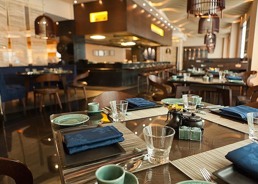Telangana Hyderabad Family dining