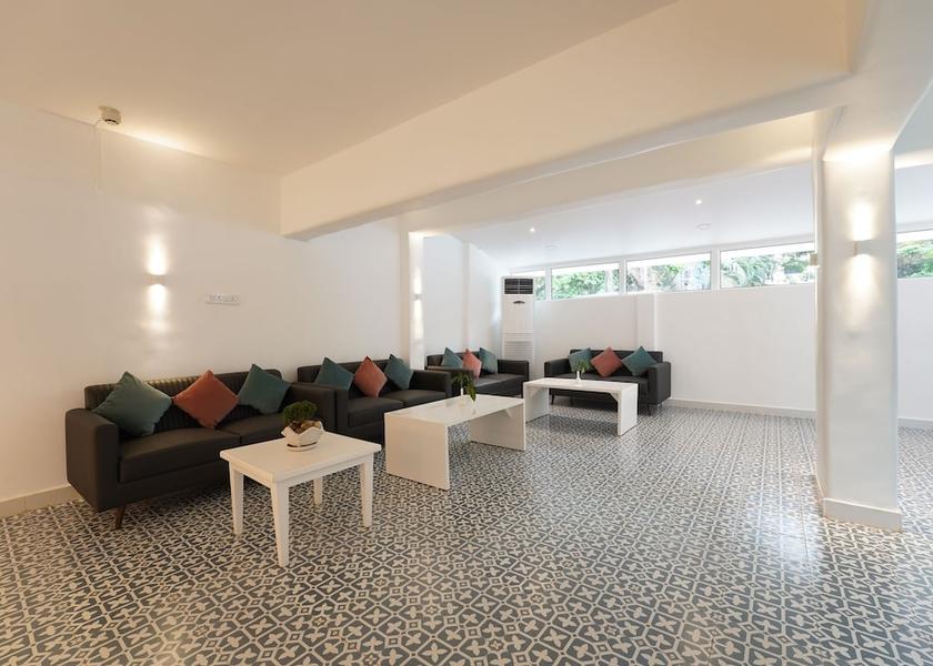 Goa Calangute Lobby sitting area